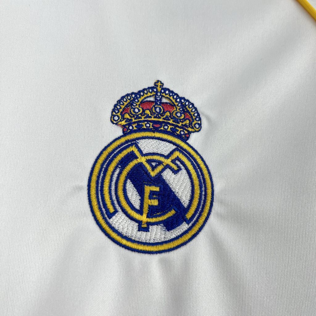 Real Madrid 25/26 Fan - Image 4